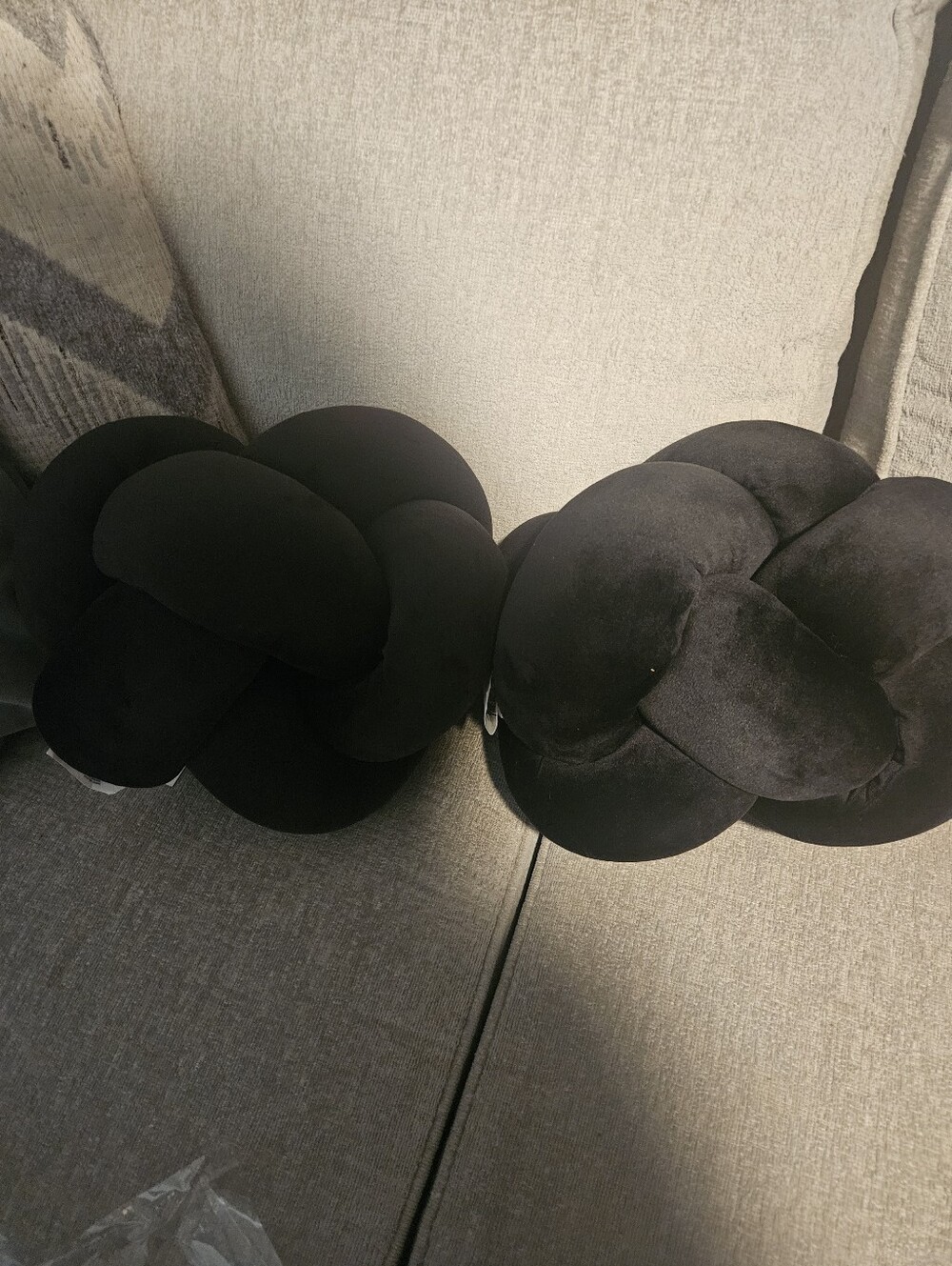 Set Of 2 Black Knot Cushion Pillow